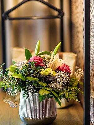 Frische Blumen im Kuschelhotel Winzer für Paare