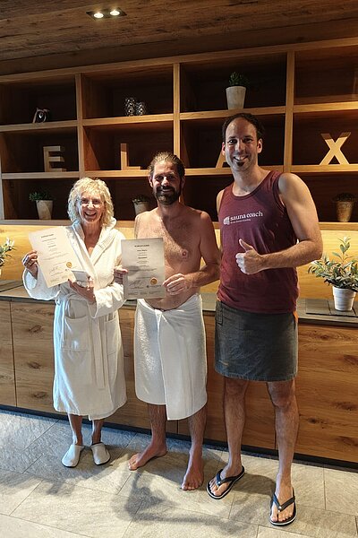 Sauna-Skills unlocked! Unsere Conny & unser Toni haben 3 Tage lang beim Saunawart-Kurs alles gegeben - und mit Bravour bestanden! #teamwinzer #saunakurs #dreamteam #hotelwinzer