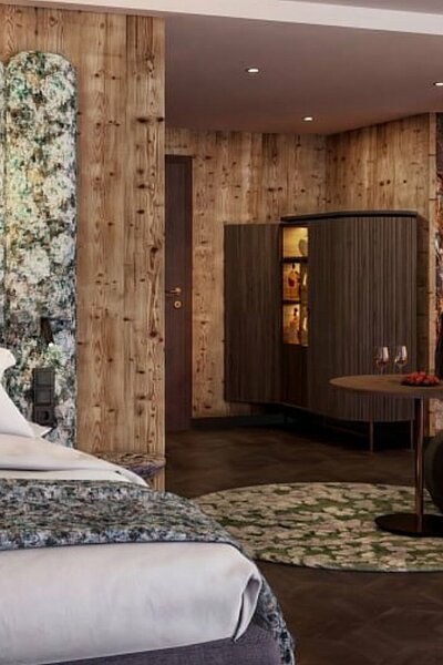 Es muss nicht immer groß sein. Nur genau richtig. Unsere neue Juniorsuite Kuschelnest. 37 m² für alles, was ihr braucht: Rundum Komfort. Gemütliches Bett. Whirlpool für zwei.