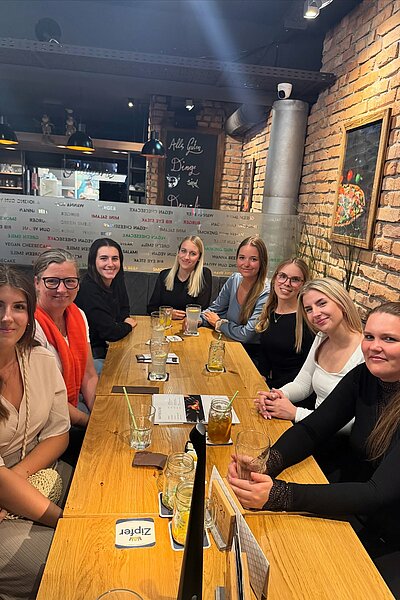 ️Team Day 2025 Speed, Spaß & gutes Essen! Von Vollgas beim Kartfahren bis Genuss bei einem herrlichen Abendessen - was für ein Teamtag!