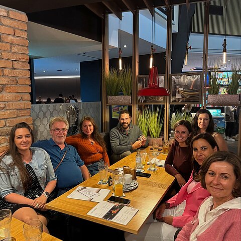 ️Team Day 2025 Speed, Spaß & gutes Essen! Von Vollgas beim Kartfahren bis Genuss bei einem herrlichen Abendessen - was für ein Teamtag!